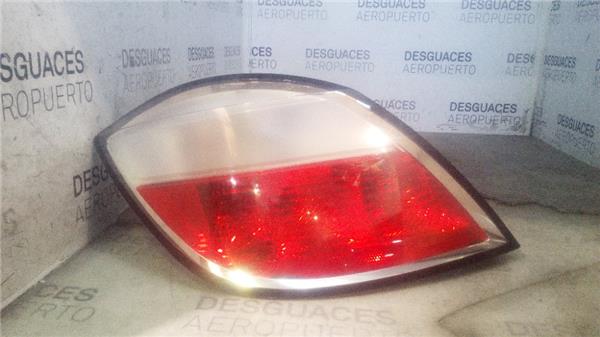 piloto-tra-izdo-opel-astra-h-berlina-2004-1-6.jpeg