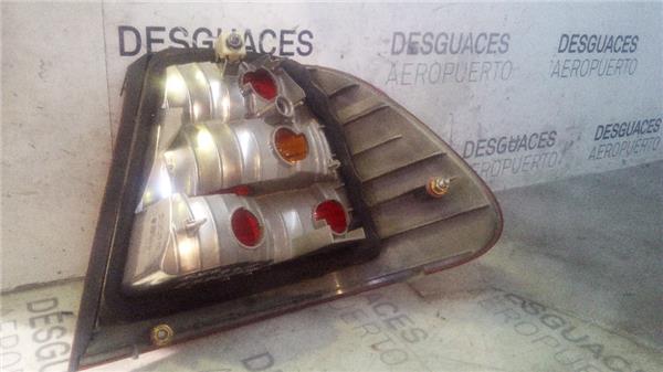 piloto-trasero-izdo-exterior-bmw-serie-3-berlina-e461998-2-0-320d-20-ltr-110-kw-16v-diesel-cat-6.jpeg