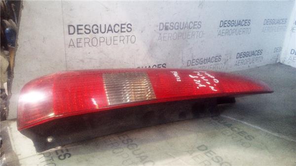 piloto-trasero-izdo-exterior-ford-fusion-cbk2002-1.jpeg