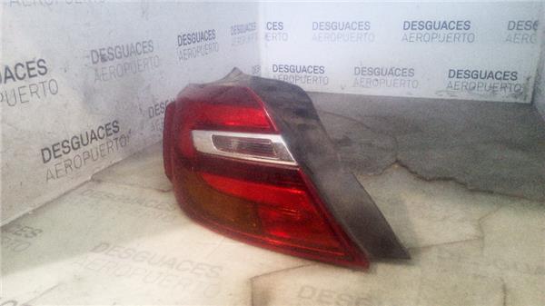 piloto-trasero-izdo-exterior-opel-insignia-berlina-2008-1-6-selective-16-ltr-100-kw-cdti-dpf-2.jpeg