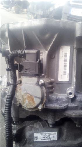 caja-cambios-automatica-renault-clio-iv-2012-1-5-limited-15-ltr-66-kw-dci-diesel-fap-energy-5.jpeg