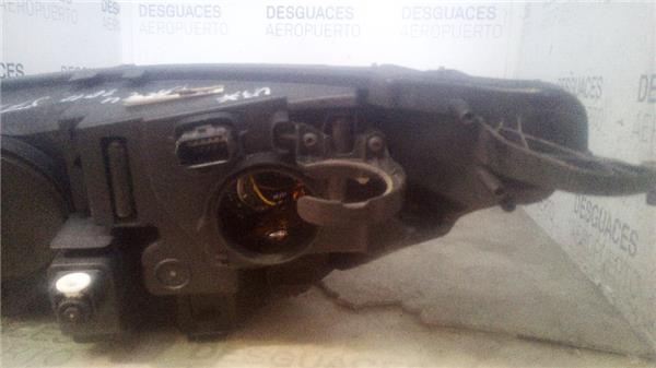 faro-del-dcho-citroen-c4-b7-1-6-hdi-90-4.jpeg