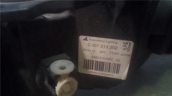 faro-del-dcho-peugeot-407-2004-1-8-16v-4.jpeg