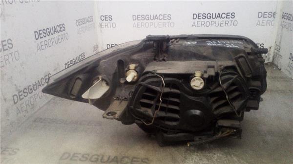 faro-del-izdo-bmw-serie-1-berlina-e81-e872004-2-0-118d-20-ltr-105-kw-turbodiesel-cat-7.jpeg