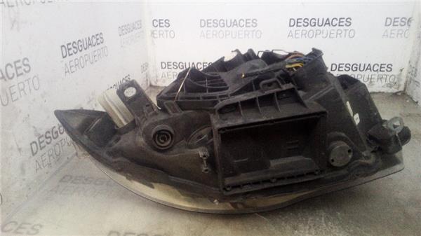 faro-del-izdo-bmw-serie-1-berlina-e81-e872004-2-0-118d-20-ltr-105-kw-turbodiesel-cat-8.jpeg