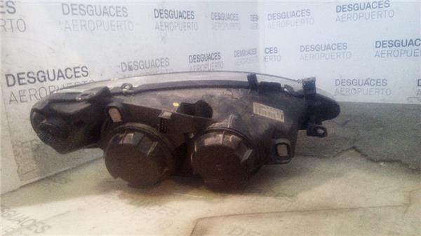 faro-del-izdo-peugeot-307-3a-c-2-0-hdi-90-4.jpeg