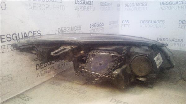 faro-del-izdo-renault-megane-iii-sport-tourer-2009-1-5-business-15-ltr-81-kw-dci-diesel-fap-3.jpeg