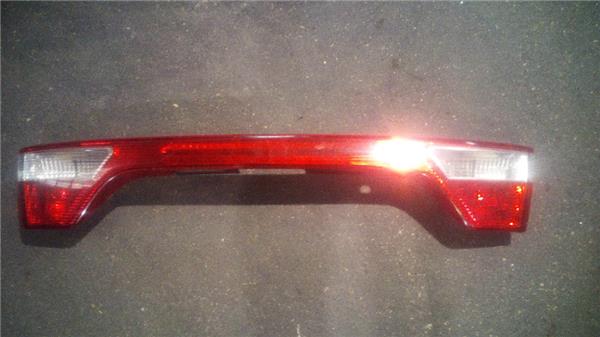 piloto-tra-central-seat-toledo-1m203-1999-1-9-tdi.jpeg