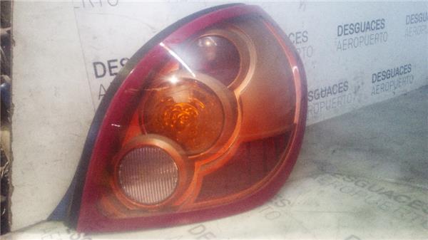 piloto-tra-dcho-nissan-almera-n16-e01-2000-1-5.jpeg