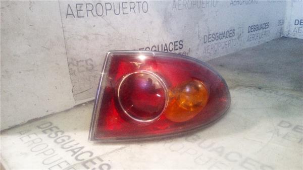 piloto-trasero-dcho-exterior-seat-cordoba-berlina-6l209-2002-1-4-16v.jpeg