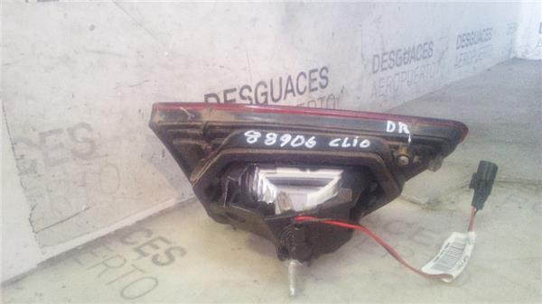 piloto-trasero-dcho-interior-renault-clio-iv-2012-1-2-limited-12-ltr-54-kw-16v-3.jpeg