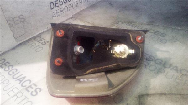 piloto-trasero-izdo-exterior-bmw-serie-x3-e832004-2-0d-20-ltr-110-kw-16v-diesel-cat-1.jpeg