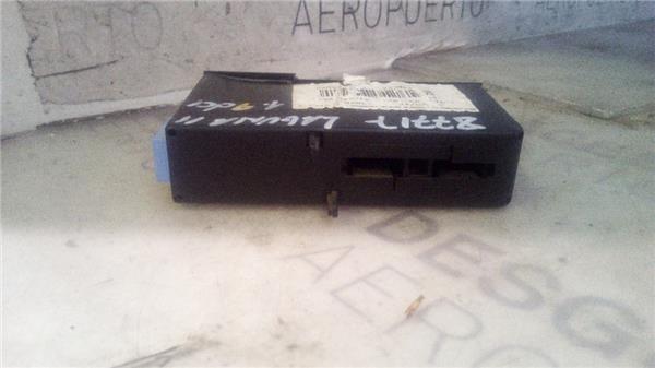 tarjetero-renault-laguna-ii-bg02001-1-9-confort-authentique-19-ltr-88-kw-dci-diesel-2.jpeg