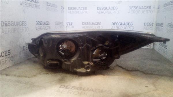 faro-del-dcho-ford-focus-berlina-cb82010-1-0-edition-10-ltr-92-kw-ecoboost-cat-2.jpeg