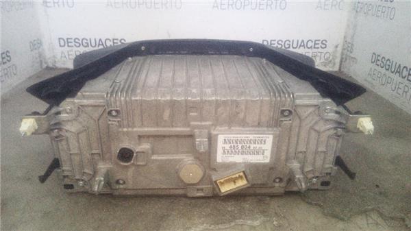 embellecedor-cuadro-instrumentos-peugeot-2008-p111-2019-1-2-allure-12-ltr-74-kw-puretech-2.jpeg