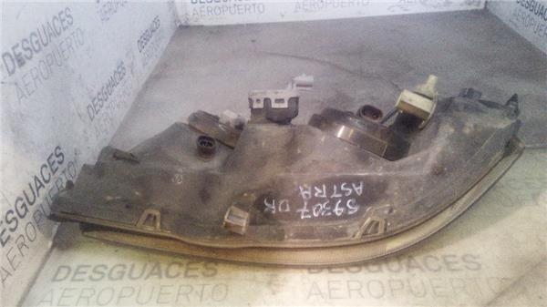 faro-del-dcho-opel-astra-g-berlina-1998-1-6-4.jpeg