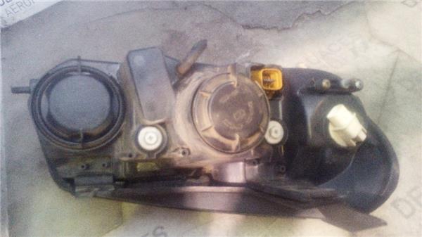 faro-del-izdo-chevrolet-captiva-2006-2-0-d-4.jpeg