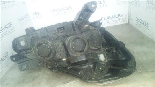 faro-del-izdo-renault-clio-iii-2005-1-2-16v-hi-flex-4.jpeg