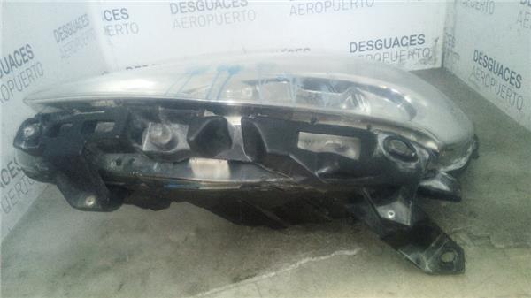 faro-del-izdo-renault-clio-iii-2005-1-2-16v-hi-flex-5.jpeg
