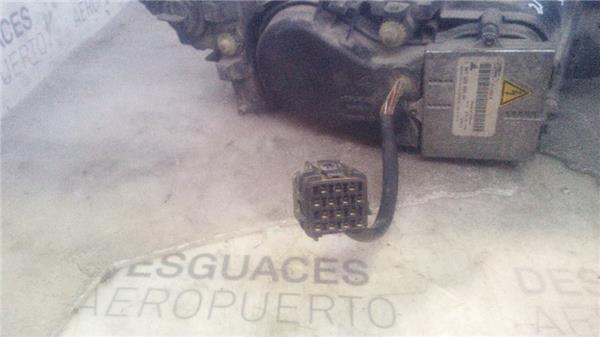 faro-xenon-izdo-ford-mondeo-iii-b5y-2-0-tdci-4.jpeg