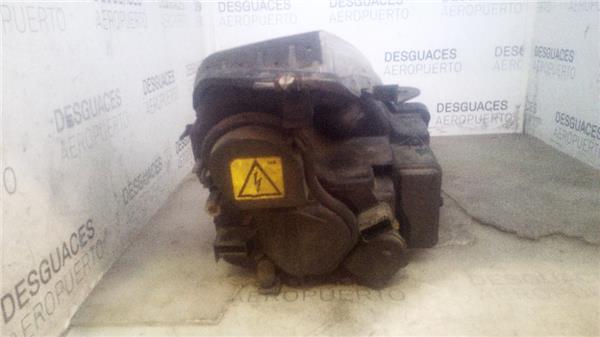 faro-xenon-izdo-renault-vel-satis-bj02002-2-0-grand-confort-20-ltr-110-kw-dci-diesel-fap-3.jpeg
