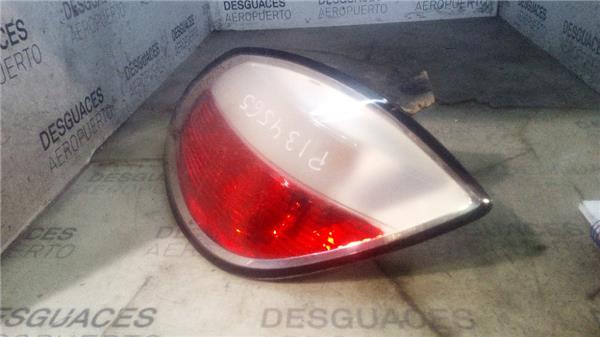 piloto-tra-dcho-opel-astra-h-berlina-2004-1-7-cdti-2.jpeg