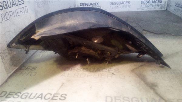 piloto-tra-dcho-opel-astra-h-berlina-2004-1-7-cdti-3.jpeg