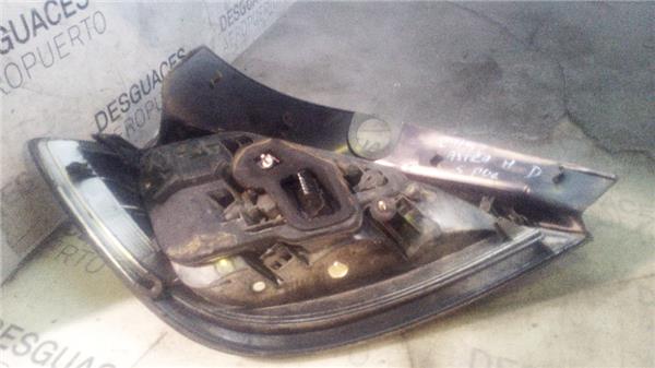 piloto-tra-dcho-opel-astra-h-berlina-2004-1-7-cdti-4.jpeg