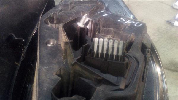 piloto-tra-izdo-opel-astra-h-berlina-2004-1-7-cdti-5.jpeg