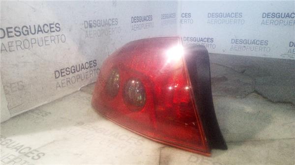 piloto-tra-izdo-peugeot-407-2004-2-0-hdi-135-2.jpeg