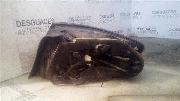 piloto-tra-izdo-peugeot-407-2004-2-0-hdi-135-3.jpeg