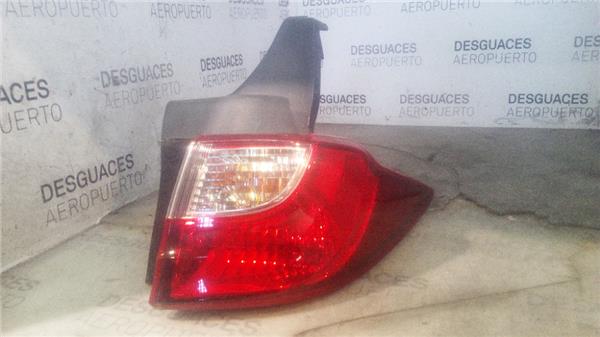 piloto-trasero-dcho-exterior-mazda-5-cw2010-1-6-prime-line-16-ltr-85-kw-cd-diesel-cat-1.jpeg