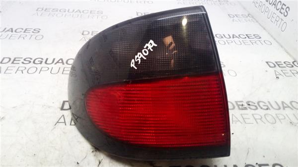 piloto-trasero-izdo-exterior-renault-megane-i-classic-la01996-1-6-e-la0f-la0s.jpeg