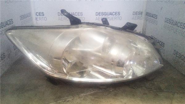 faro-del-dcho-toyota-auris-e1510-2006-1-4-d-4d.jpeg
