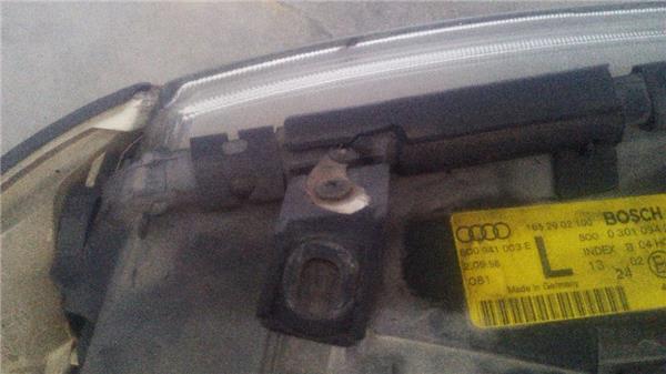 faro-del-izdo-audi-a4-berlina-b51994-1-9-tdi-19-ltr-81-kw-tdi-5.jpeg