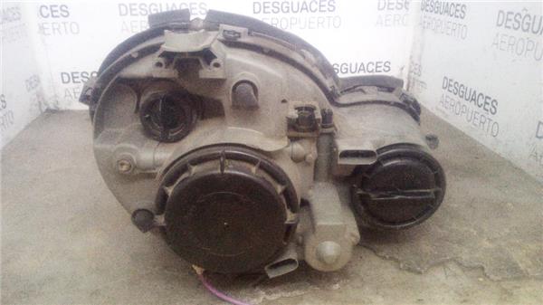 faro-xenon-izdo-mercedes-benz-clase-c-bm-203-sportcoupe-10-2000-1-8-c-200-compressor-203-742-18-ltr-120-kw-4.jpeg