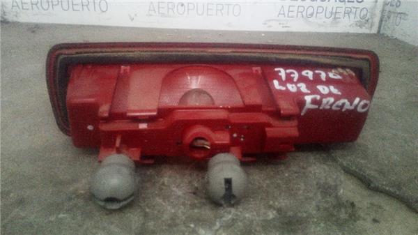luz-central-de-freno-nissan-nv300-kombi-09-2016-1-6-l1h1-27t-comfort-16-ltr-92-kw-dci-cat-3.jpeg