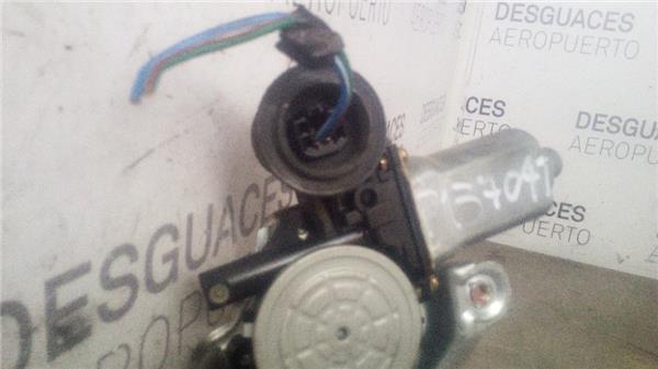 mecanismo-elevalunas-del-dcho-toyota-rav4-a22000-2-0-terra-4x4-20-ltr-110-kw-16v-cat-1.jpeg