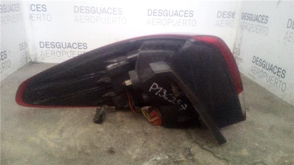 piloto-tra-dcho-kia-carens-un2007-1-6-concept-16-ltr-85-kw-crdi-cat-3.jpeg
