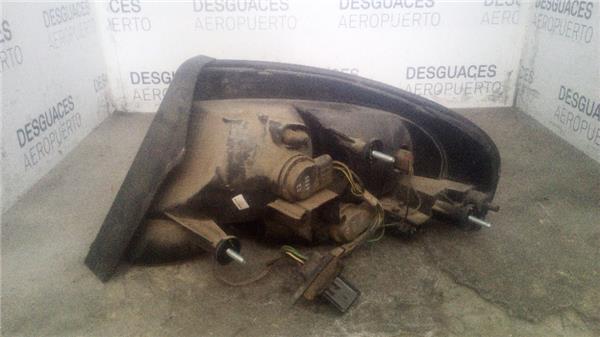 piloto-tra-izdo-chrysler-sebring-jr-41-berlina-2001-2-7-limited-27-ltr-149-kw-cat-3.jpeg