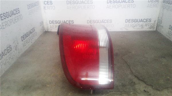 piloto-tra-izdo-chrysler-sebring-jr-41-berlina-2001-2-7-limited-27-ltr-149-kw-cat-5.jpeg