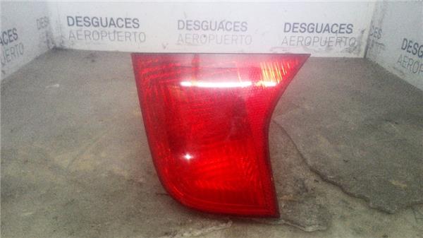piloto-trasero-dcho-interior-audi-a4-berlina-8e2004-2-0-tdi-16v-103kw-20-ltr-103-kw-tdi-5.jpeg